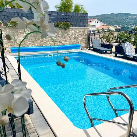 Isabella Appartement *